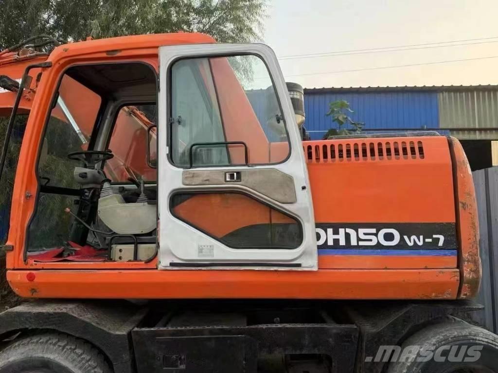 Doosan DH150W Pyöräkaivukoneet