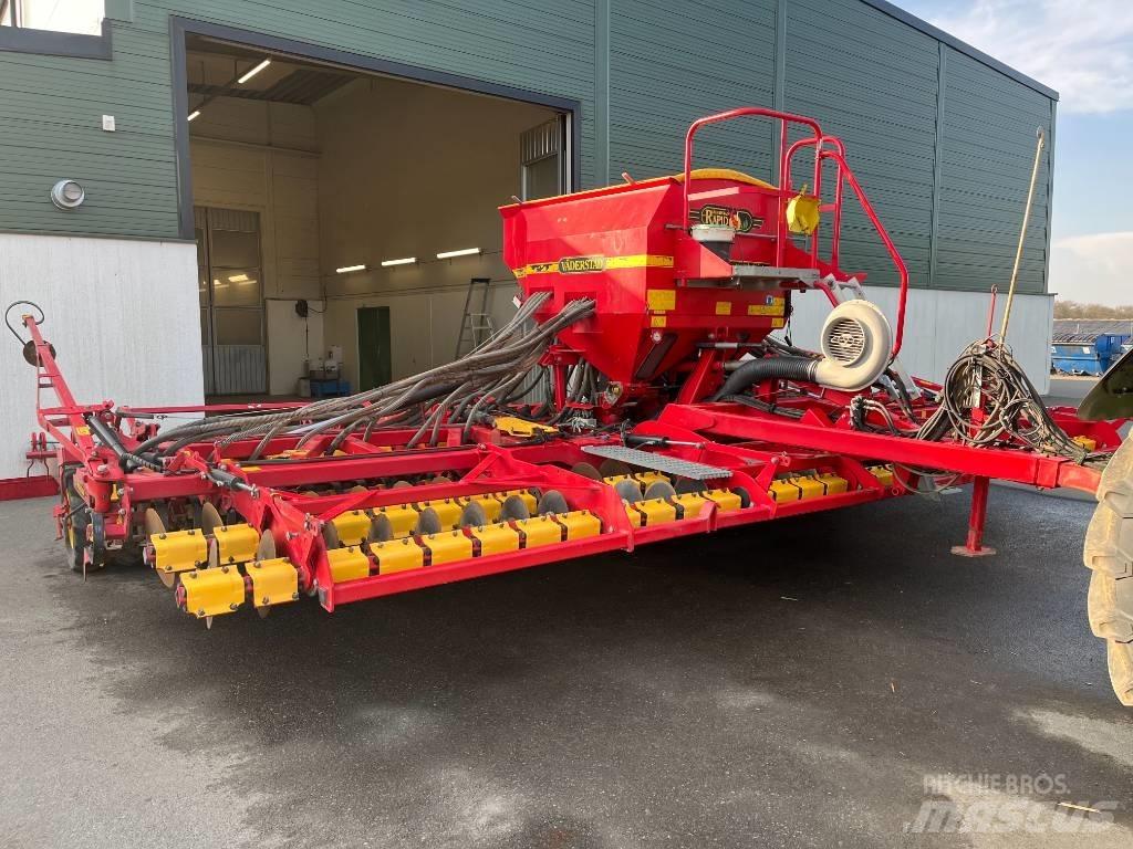 Väderstad Rapid800 Kylvökoneet