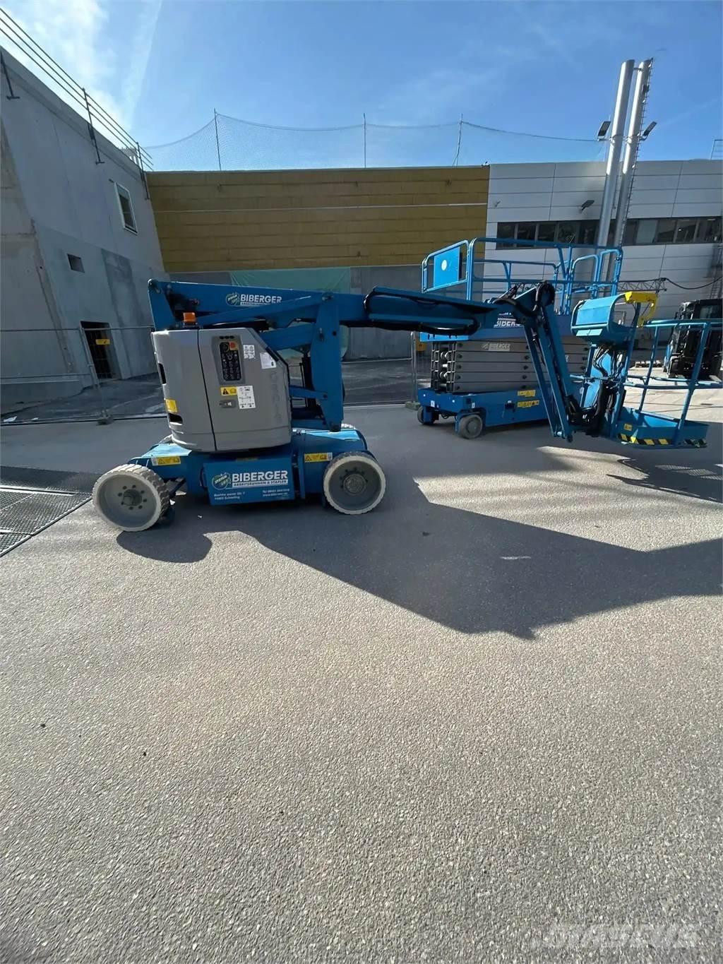 Genie Z34/22N Kuukulkijat