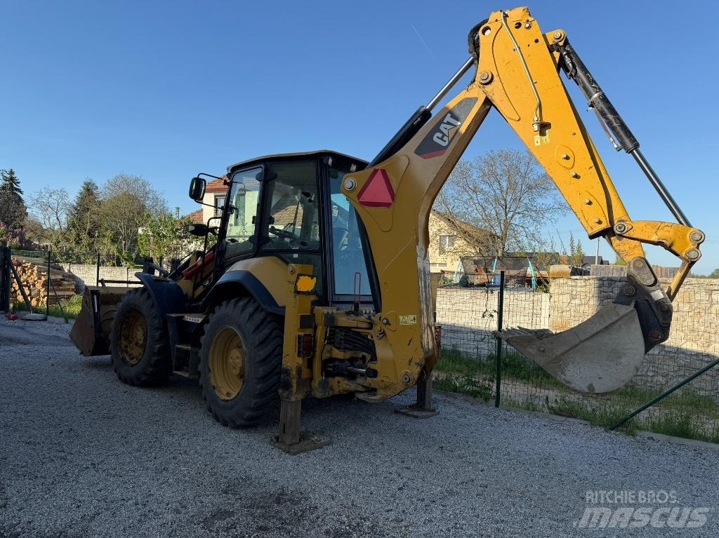 CAT 444 E Kaivurikuormaajat