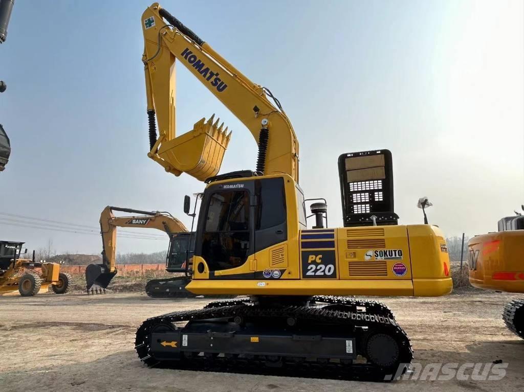 Komatsu 220 Telakaivukoneet