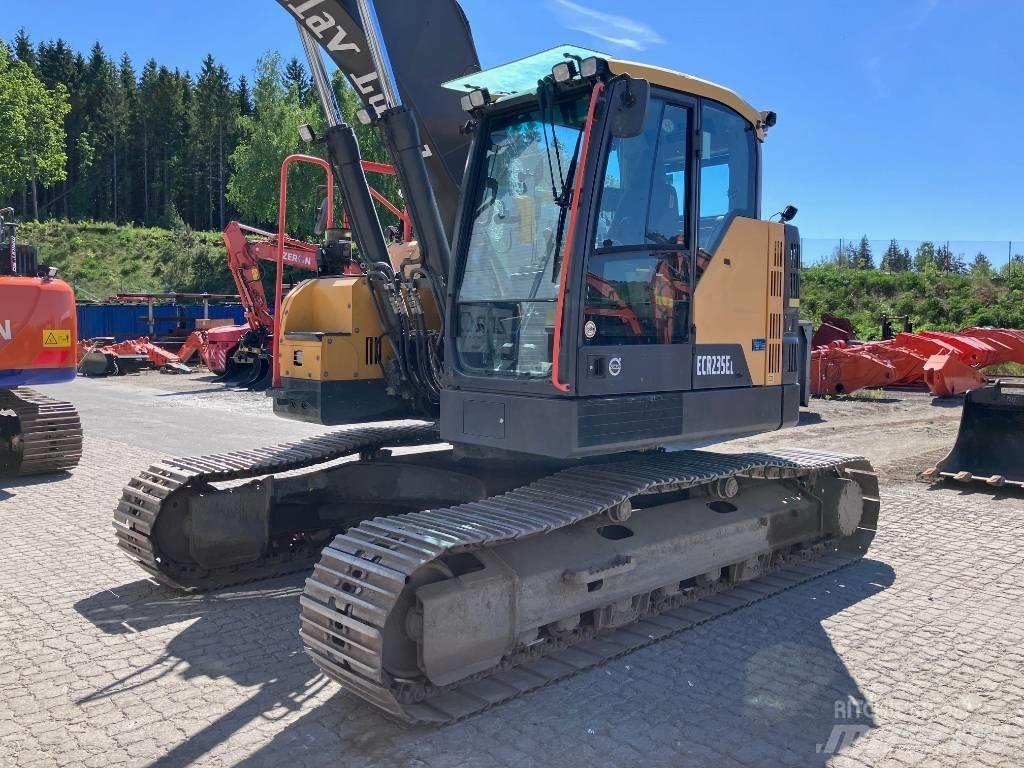 Volvo ECR235EL Telakaivukoneet