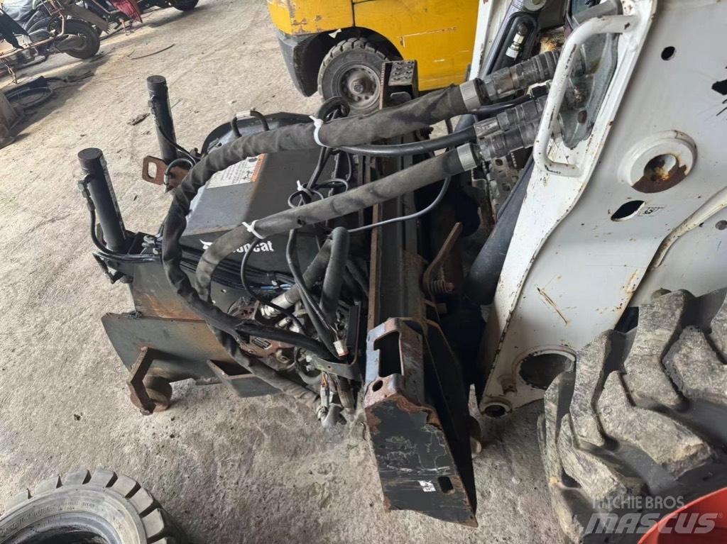 Bobcat S 750 Liukuohjatut kuormaajat