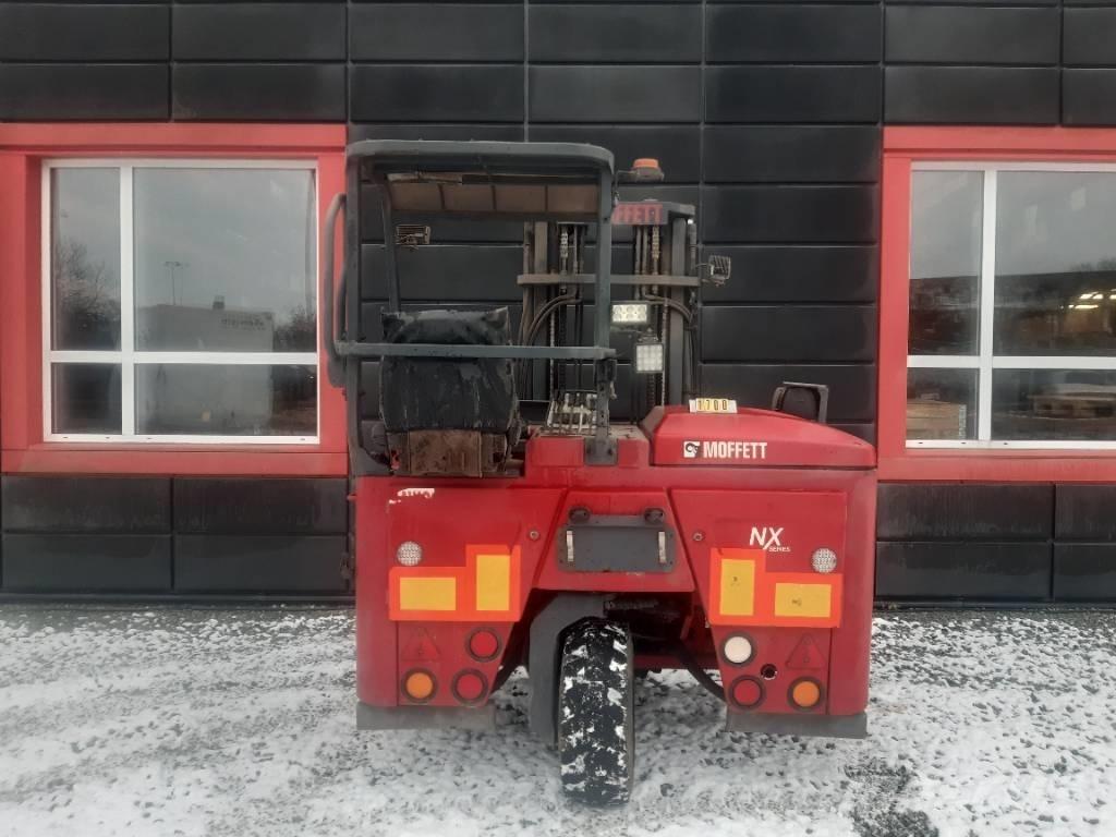 Moffett M5 25.3 Dieseltrukit