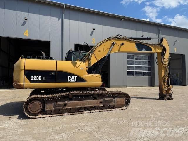 CAT 323 D L Telakaivukoneet