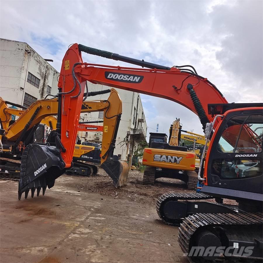 Doosan DX300LC-9C Telakaivukoneet