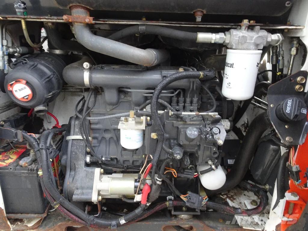 Bobcat T110 Liukuohjatut kuormaajat