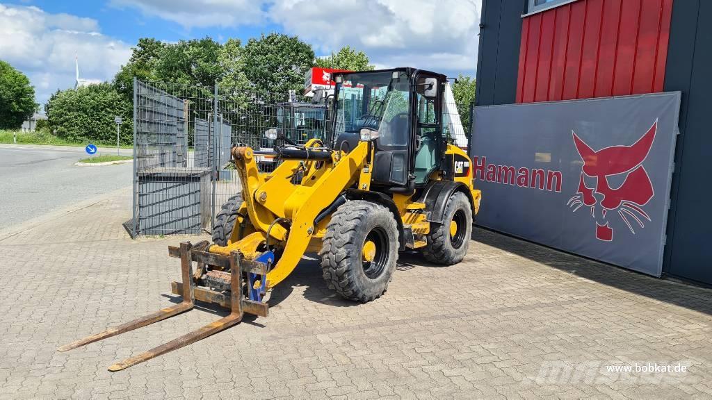 CAT 908 Pyöräkuormaajat