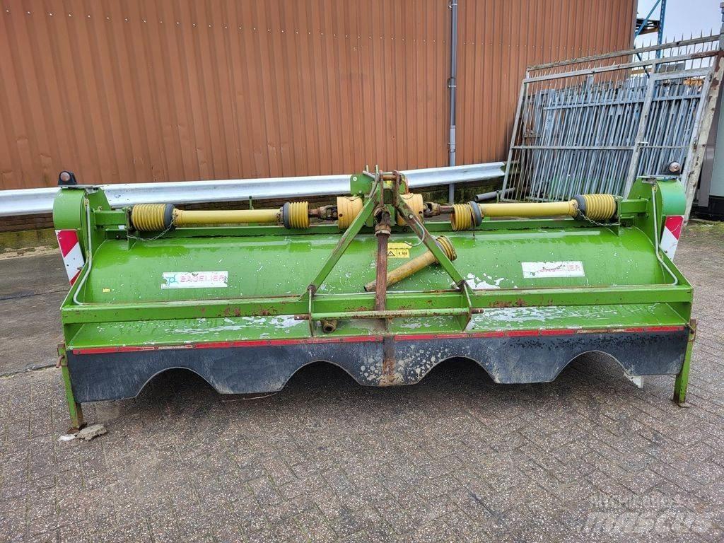 Baselier LKB 320 Henkilöautot