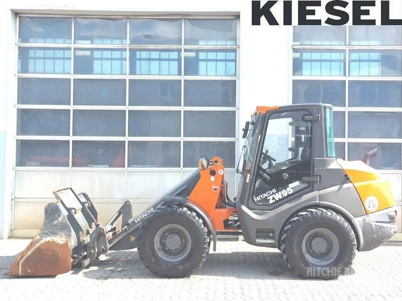 Hitachi ZW 95-6 Liukuohjatut kuormaajat