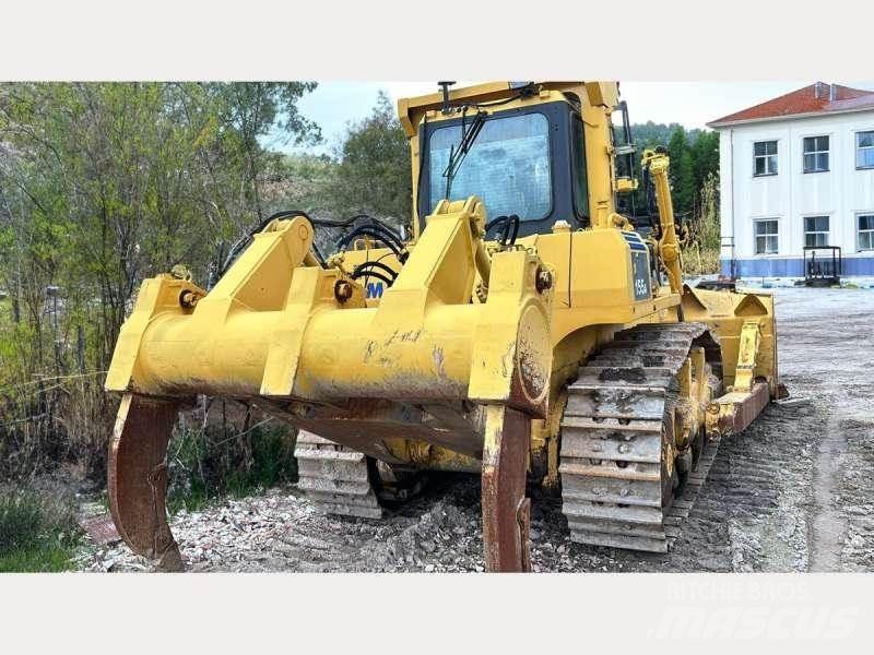 Komatsu D155AX-5 Telaketjupuskutraktorit