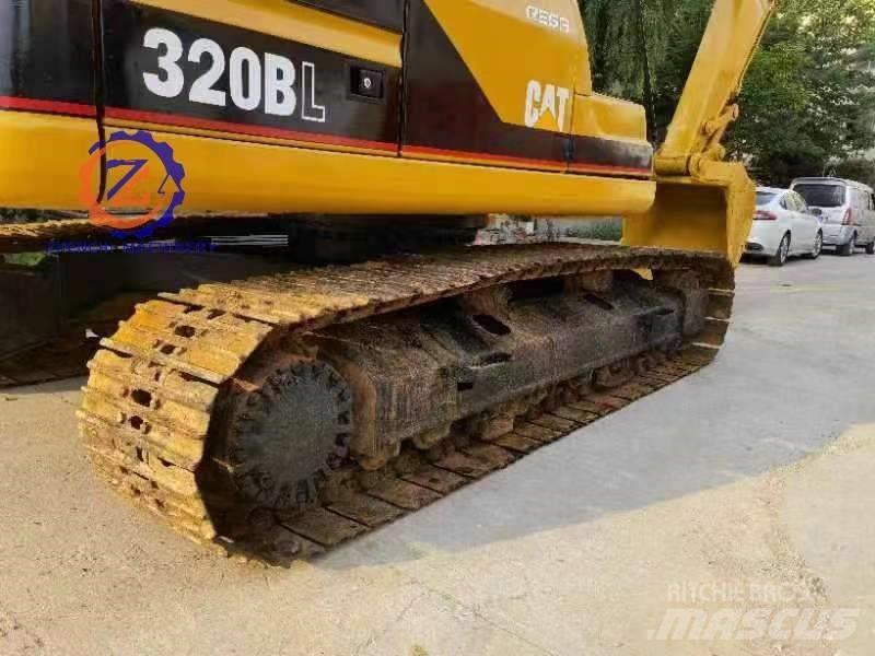 CAT 320 B L Telakaivukoneet