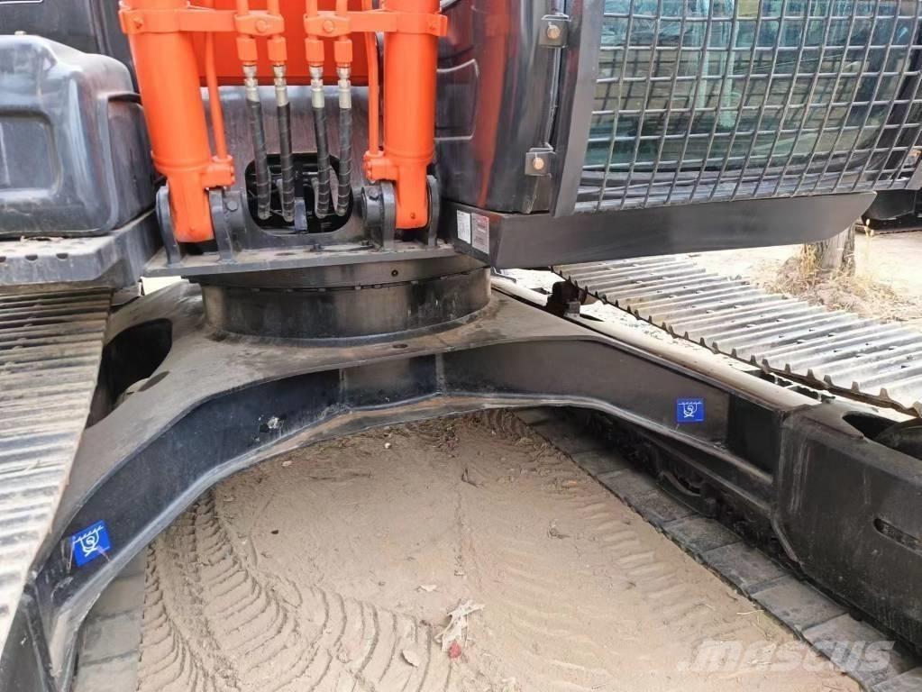 Hitachi ZX120-6 Telakaivukoneet