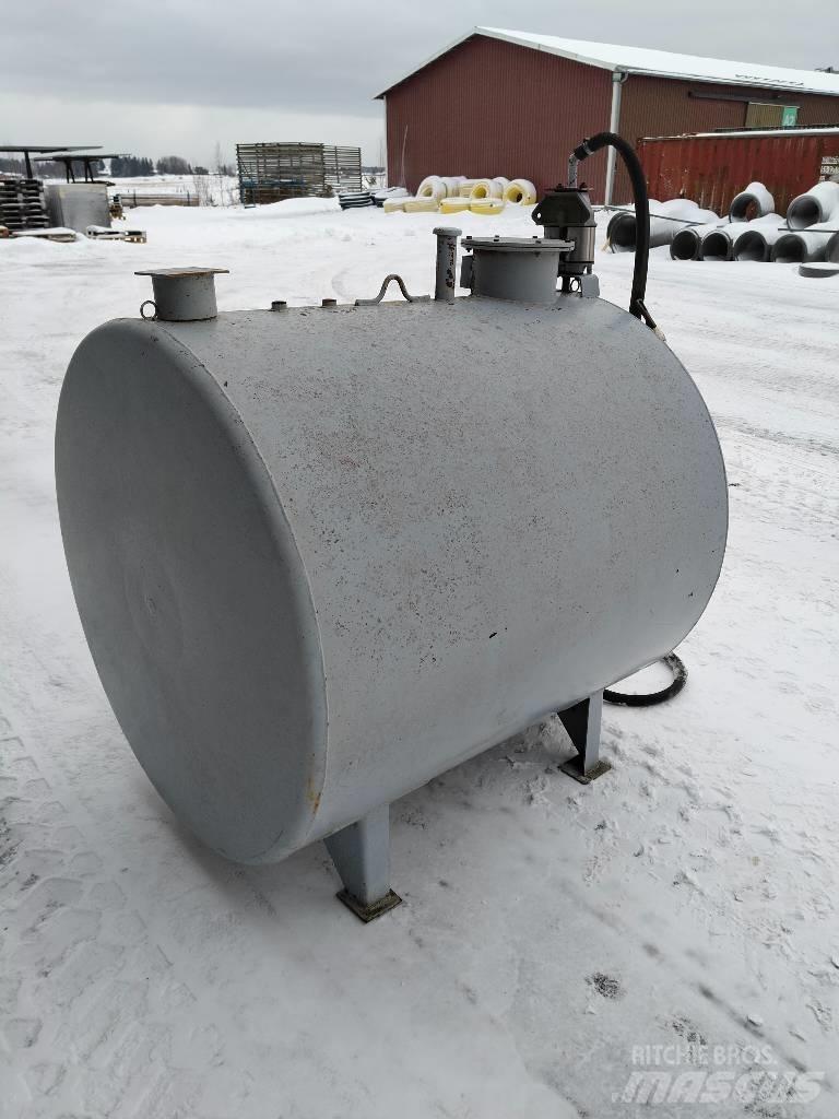  Farmarisäiliö 1300 L Muut maatalouskoneet