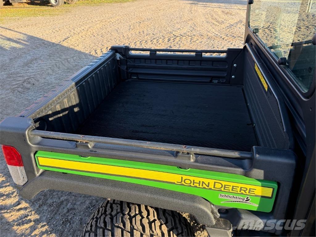 John Deere 835M Muut maatalouskoneet