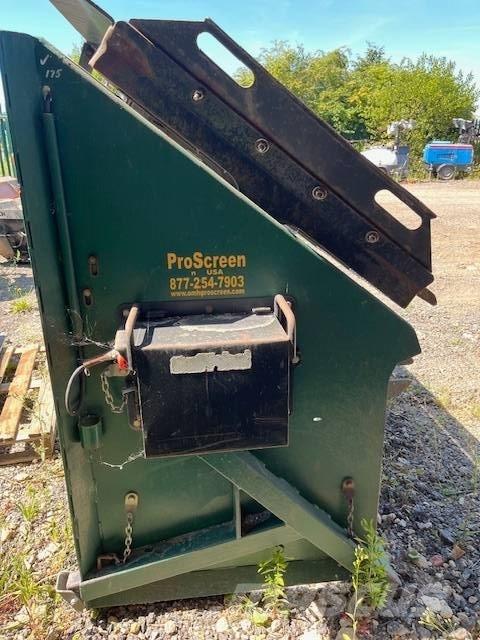  PROSCREEN PVG12V84 Mobiiliseulat