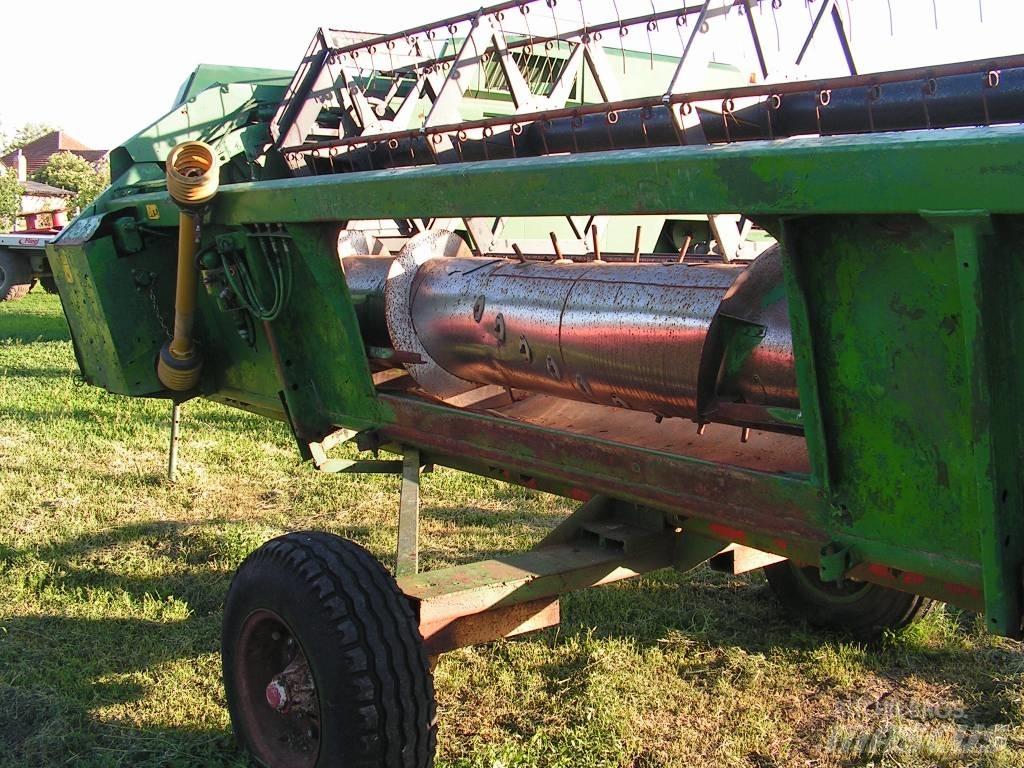 John Deere 2054 Leikkuupuimurit