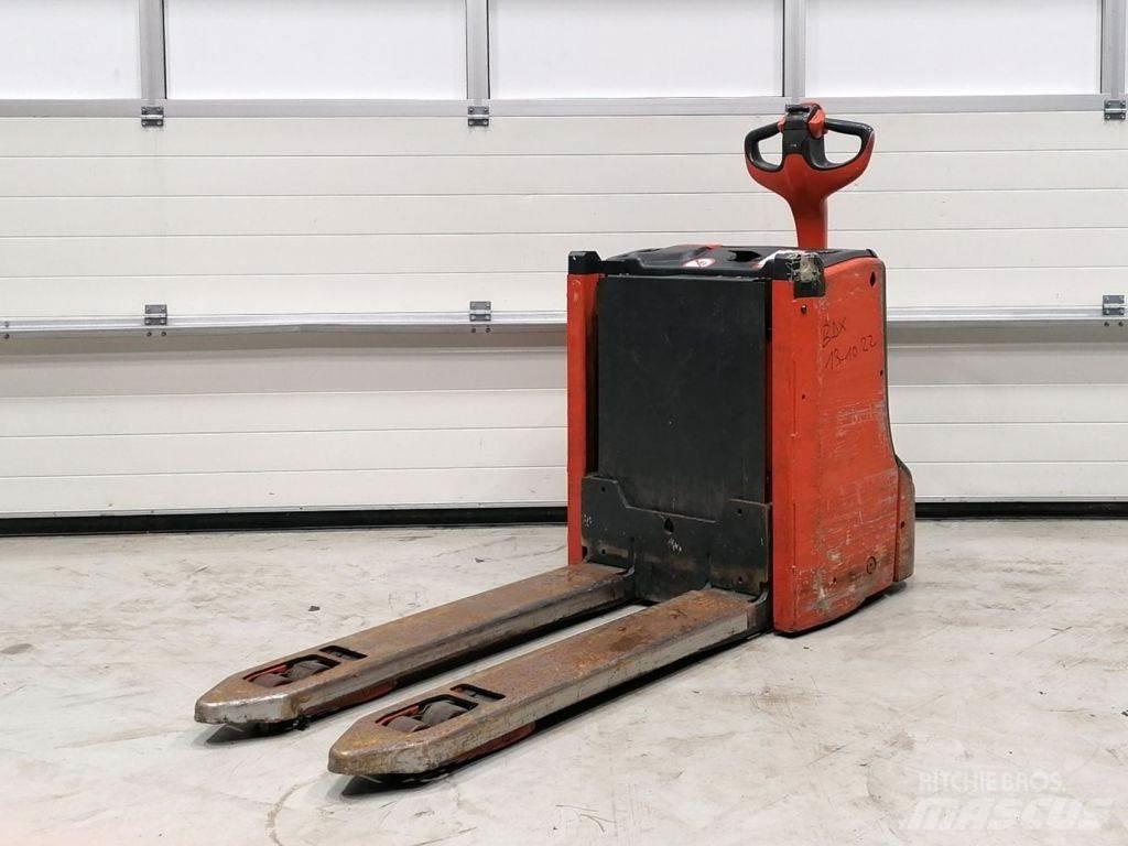 Linde T16L Lavansiirtotrukit