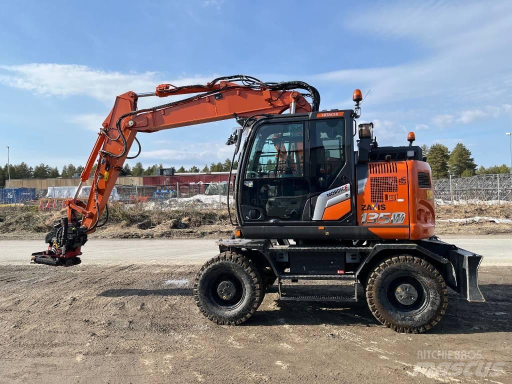 Hitachi ZX135W-7 Pyöräkaivukoneet