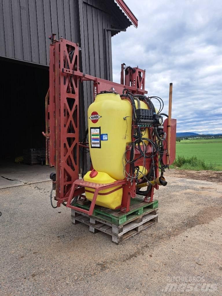 Hardi Master 1000 Hinattavat ruiskut