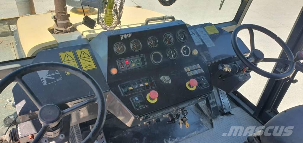 Stavostroj VP-2400 Kumipyöräjyrät