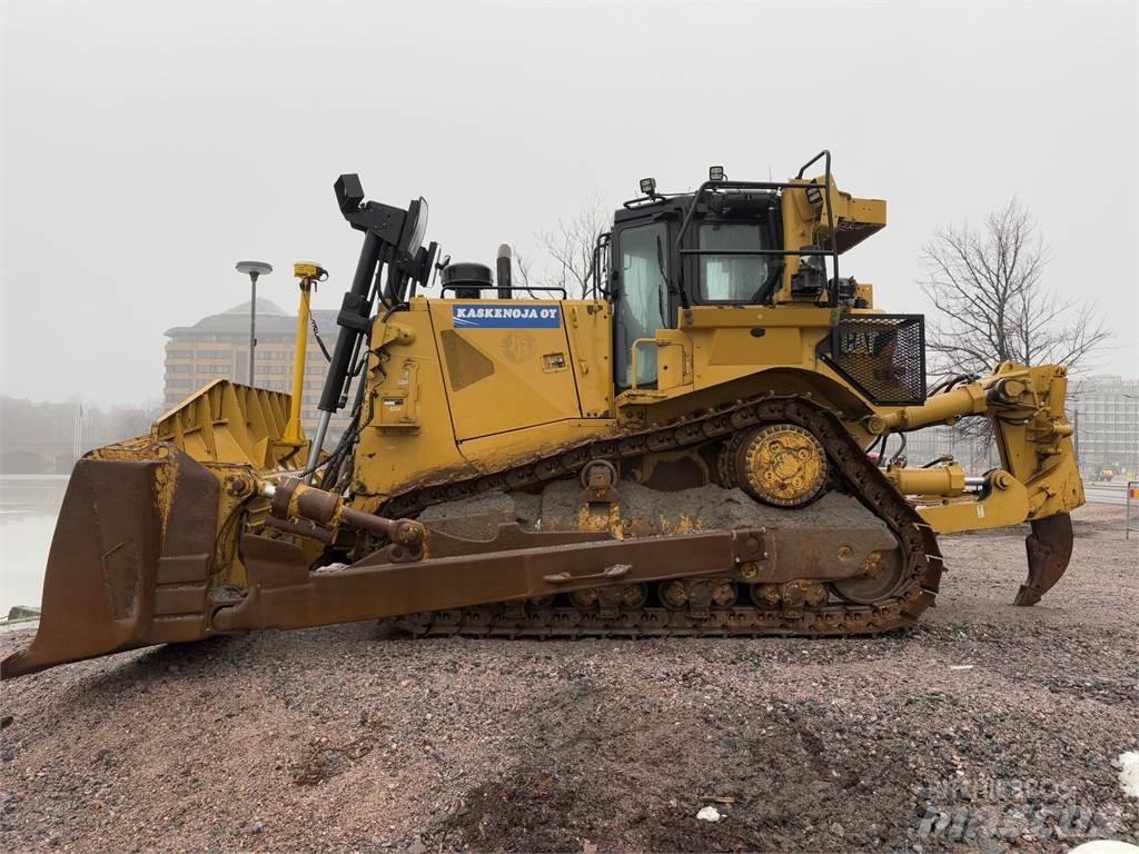 CAT D8T Telaketjupuskutraktorit