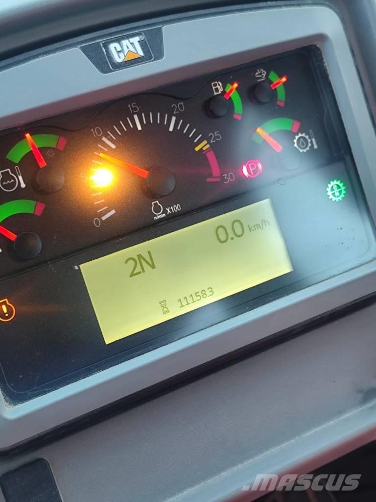 CAT 980M Pyöräkuormaajat