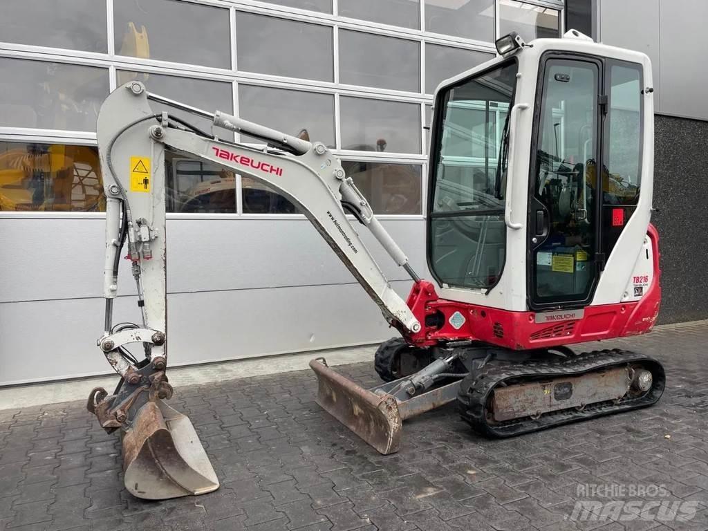 Takeuchi TB216 Minikaivukoneet < 7t