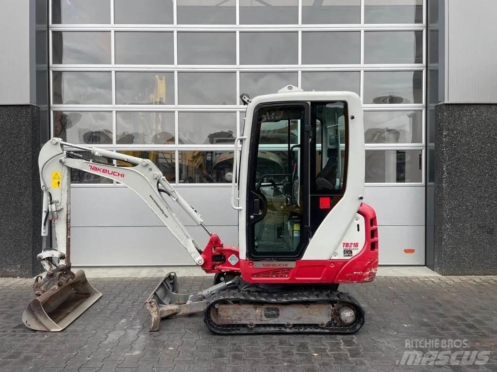 Takeuchi TB216 Minikaivukoneet < 7t