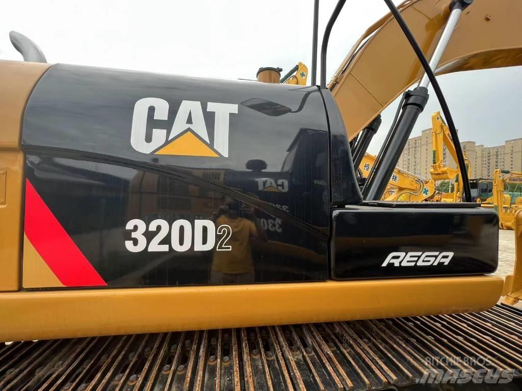 CAT 320 Telakaivukoneet