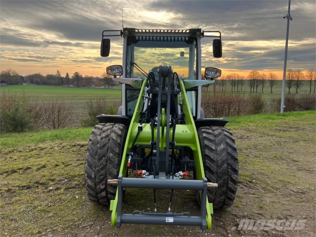 CLAAS Torion 530 Pyöräkuormaajat