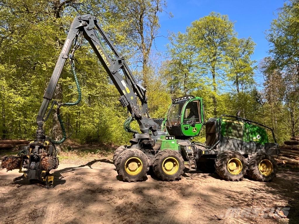 John Deere 1270 G Harvesterit