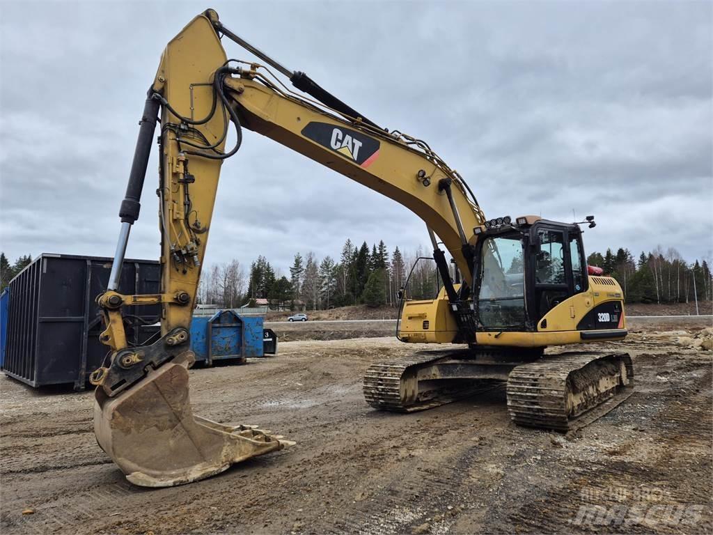CAT 320D LRR Telakaivukoneet