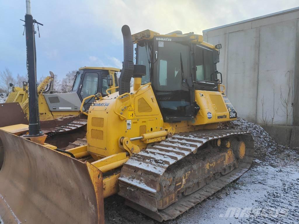 Komatsu D 51 PX-24 Telaketjupuskutraktorit