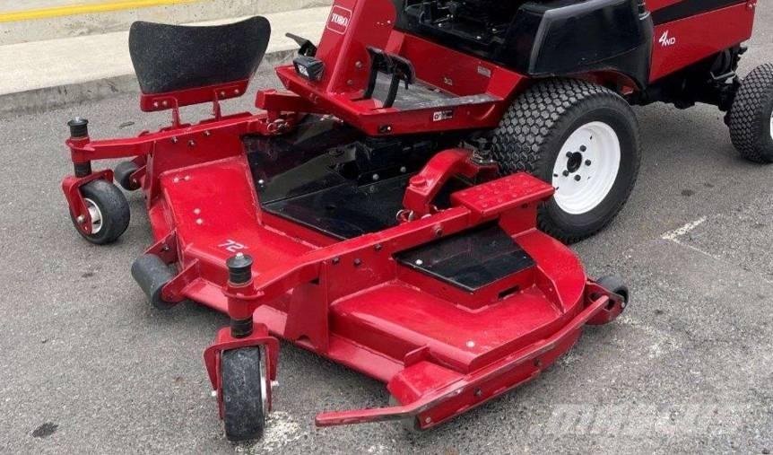 Toro 3280D Klippdäck Päältäajettavat ruohonleikkurit