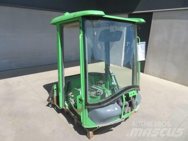 Volvo L30B / L35B Ohjaamo ja sisusta