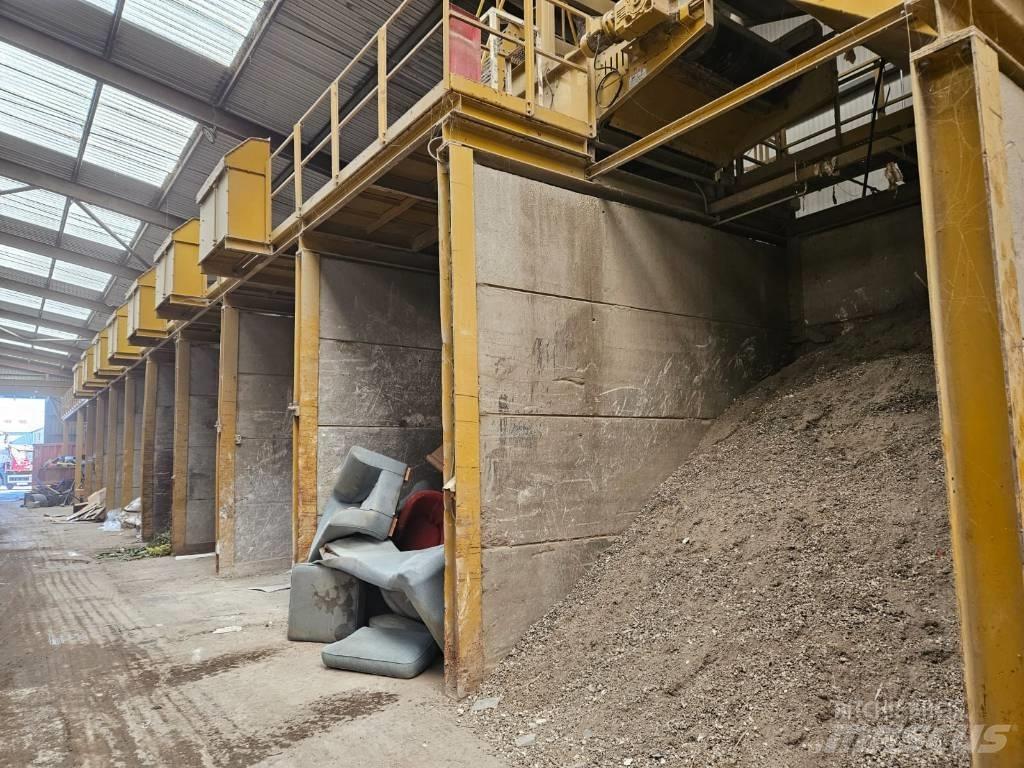 Kiverco Picking Line Jätteenlajittelukalustot