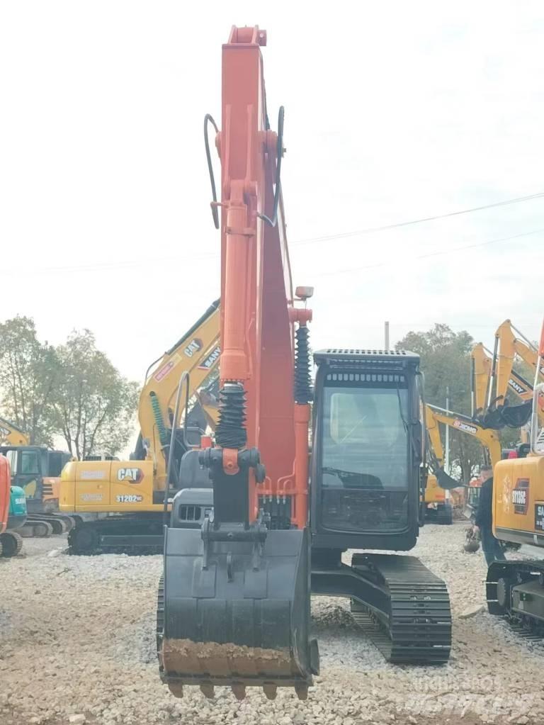 Hitachi ZX 120 Telakaivukoneet