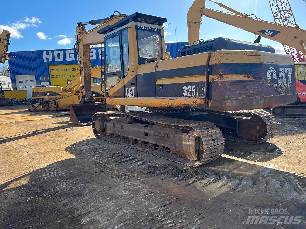 CAT 325L Telakaivukoneet