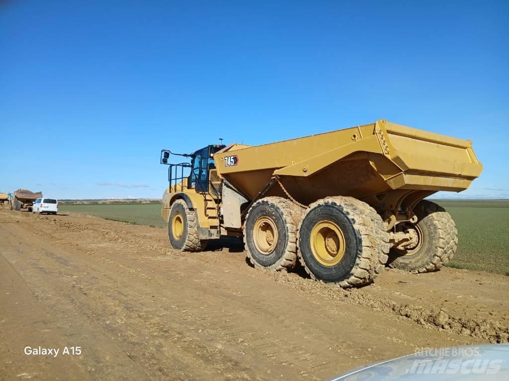 CAT 745 Dumpperit