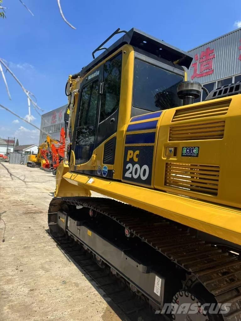 Komatsu PC 200 8N Telakaivukoneet