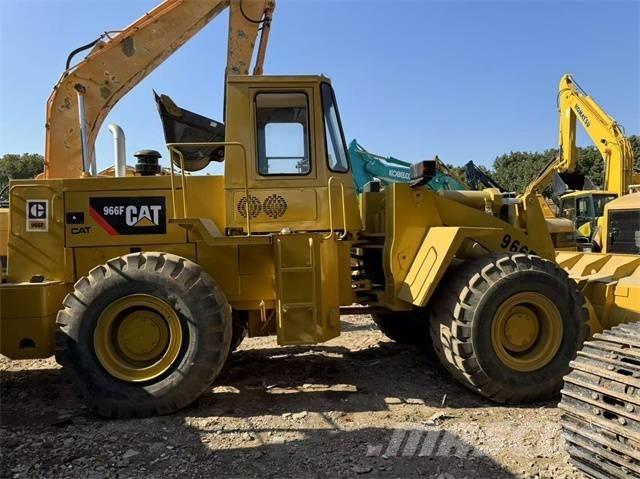 CAT 966 F Pyöräkuormaajat