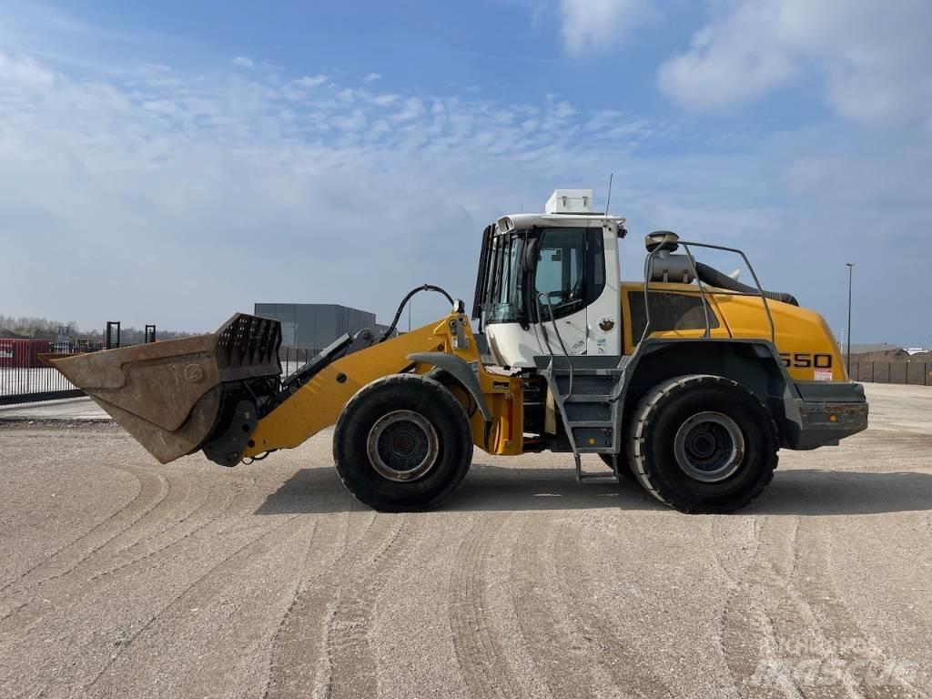 Liebherr 550 CDC + BSS Pyöräkuormaajat