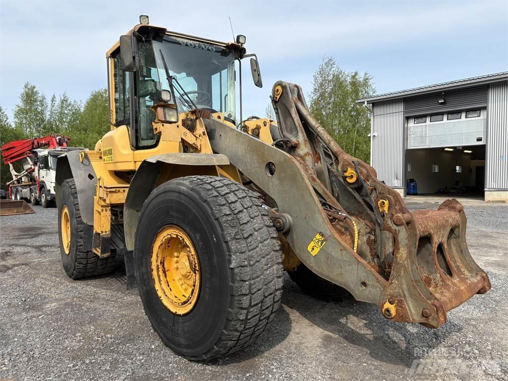 Volvo L120F Pyöräkuormaajat