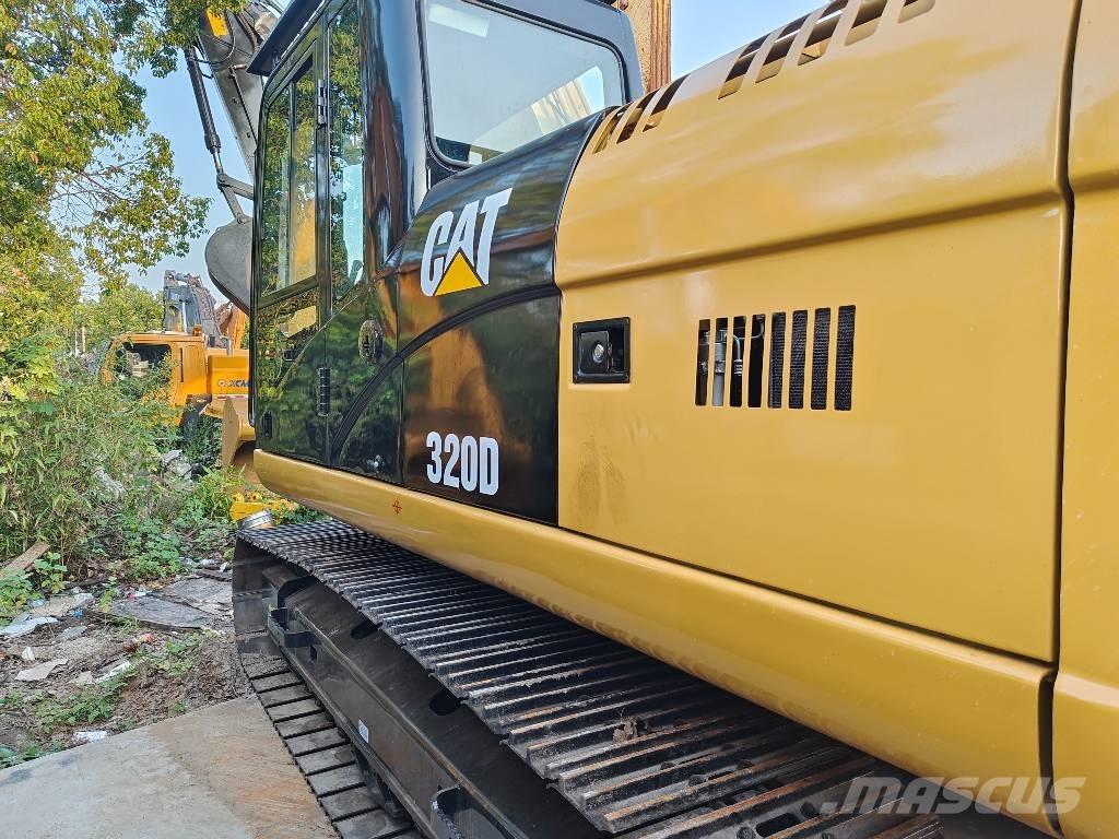 CAT 320 D Telakaivukoneet