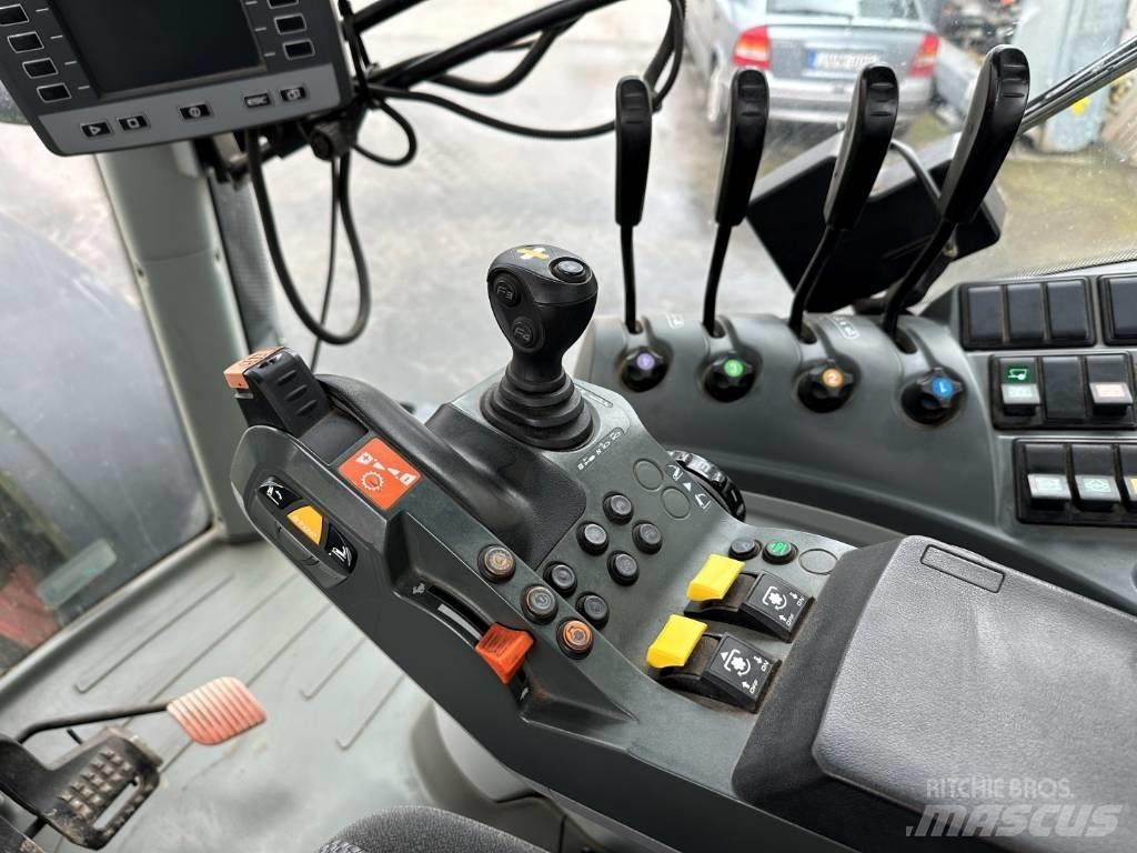 CLAAS Axion 810 CIS Traktorit