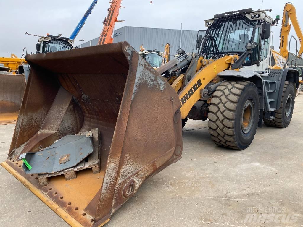 Liebherr L 556 Pyöräkuormaajat