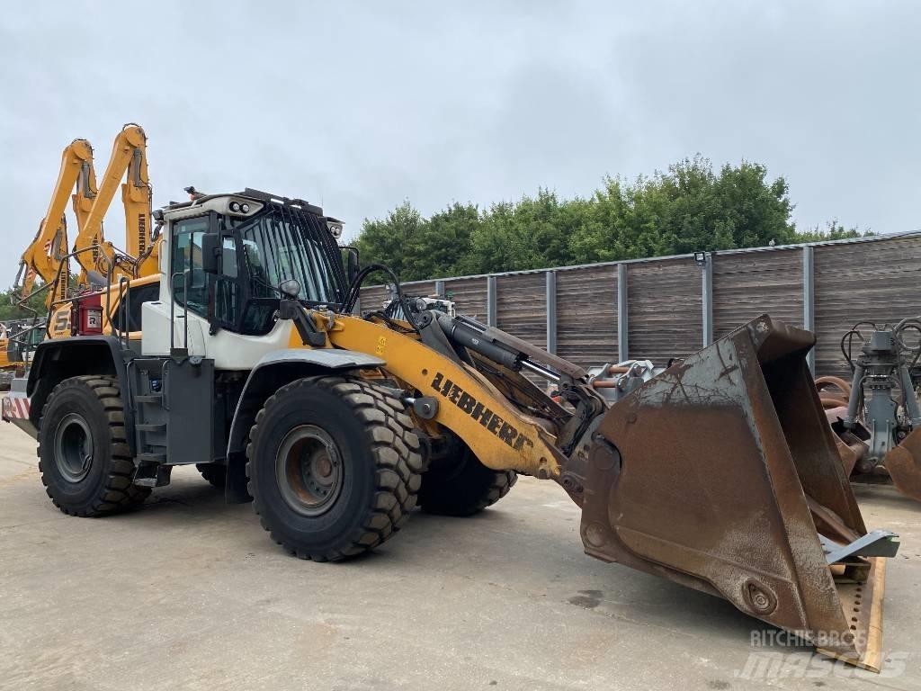 Liebherr L 556 Pyöräkuormaajat