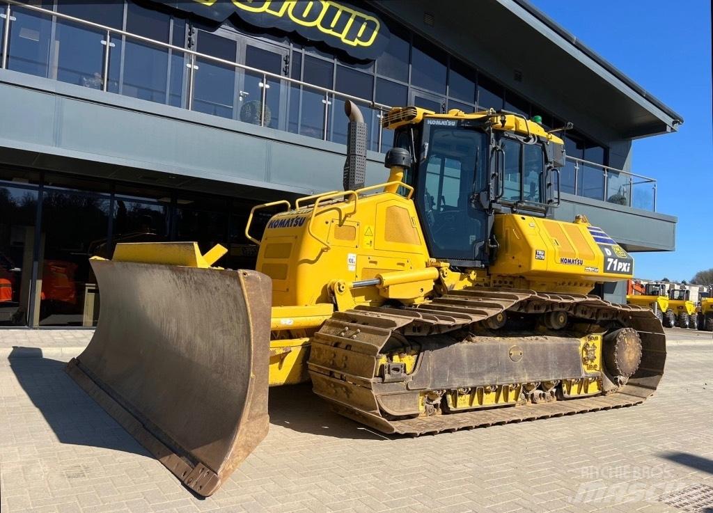 Komatsu D 71P Xi Telaketjupuskutraktorit