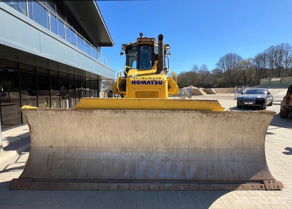 Komatsu D 71P Xi Telaketjupuskutraktorit